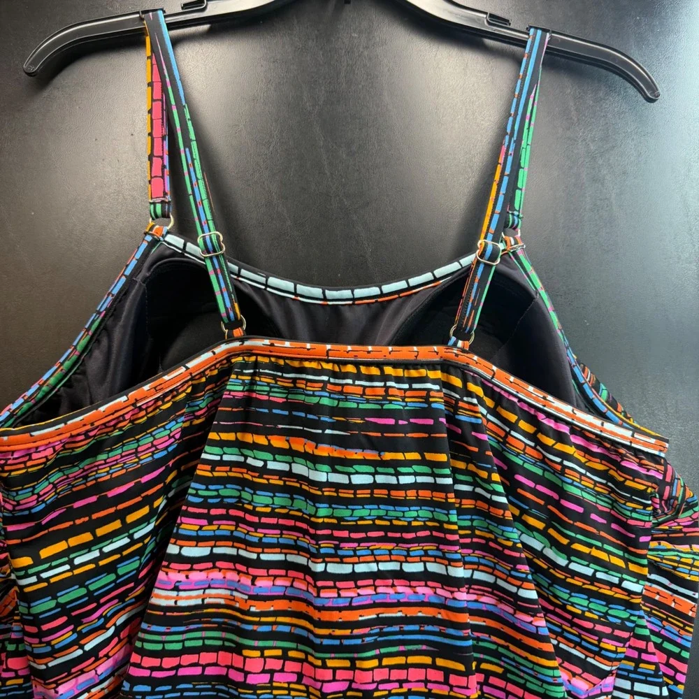 Trimshaper Tankini Swimsuit Women 22W Multicolor Striped Resort Vacation Shorts - Picture 10 of 13